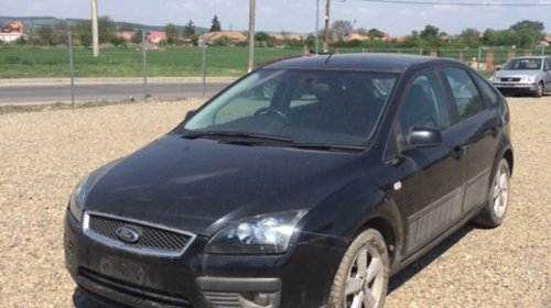 Dezmembrez Ford Focus negru 2006 1,6tdci