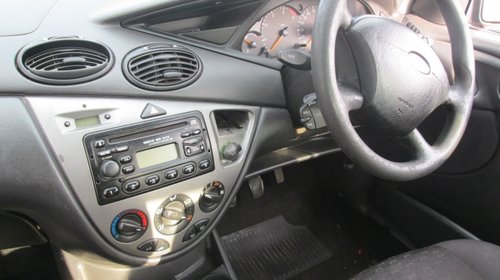 dezmembrez ford focus sedan 2001 1.8 tddi