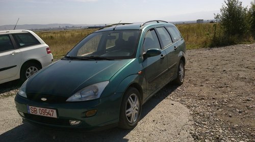 Dezmembrez Ford Focus