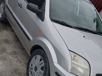 Dezmembrez Ford Fusion 1.4 tdci an 2004