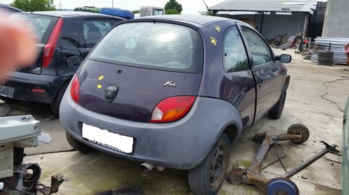 Dezmembrez Ford Ka, an 2002, 1.3 benzina