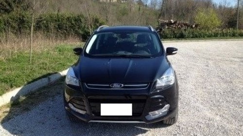 Dezmembrez Ford Kuga 2.0 d din 2013