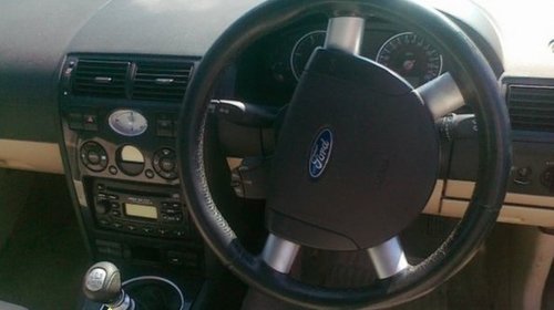 Dezmembrez Ford Mondeo 2 0tddi An 2001