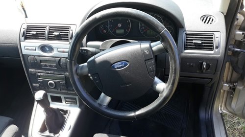 Dezmembrez Ford Mondeo 2006 hatchback 1,8 benzina