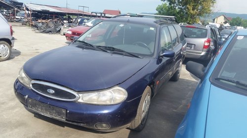 Dezmembrez Ford Mondeo break, an 2001, 2000 benzina