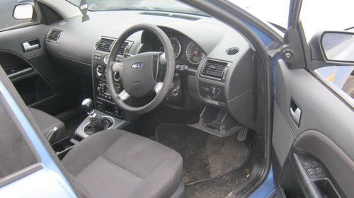 Dezmembrez Ford Mondeo din 2002, 1.8b