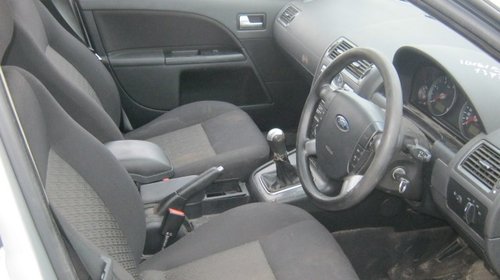 Dezmembrez Ford Mondeo din 2004, 2.0d