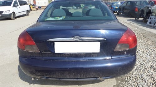 Dezmembrez Ford Mondeo MK2 1.8TD