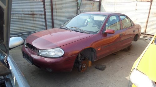 Dezmembrez Ford Mondeo MK2 din 1998