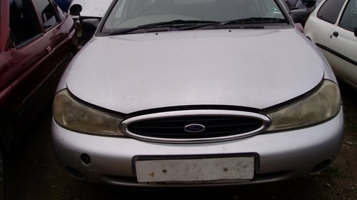 Dezmembrez Ford Mondeo