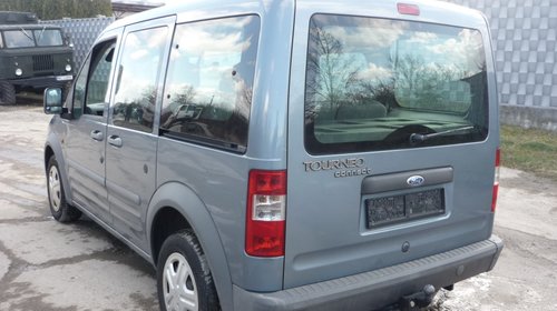 Dezmembrez Ford Tourneo Connect, 1.8tdci, an 2004, volan stanga