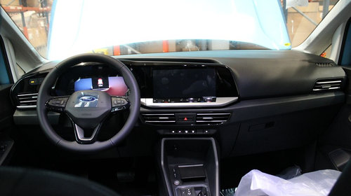 Dezmembrez Ford Tourneo Connect 2023 pe platforma VW Caddy 2.0