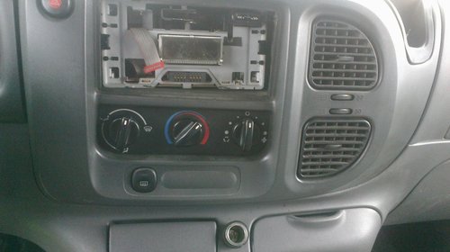 Dezmembrez Ford Transit 2.0 DI, an 2003