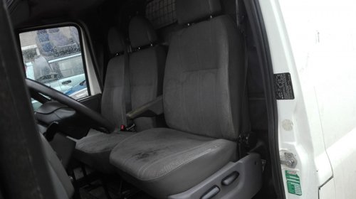 Dezmembrez Ford Transit 2.0 motorina 2002