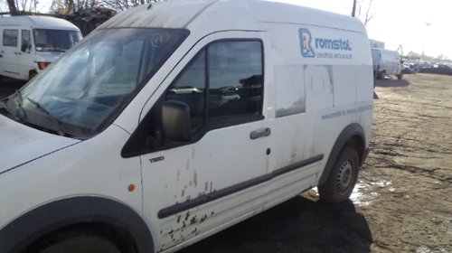 Dezmembrez Ford Transit an 2004: motor 1753 cc Diesel