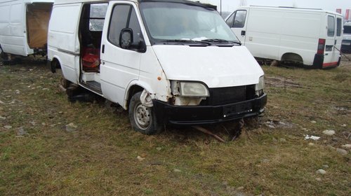 Dezmembrez Ford Transit din 1994 2.5d cu punte dubla