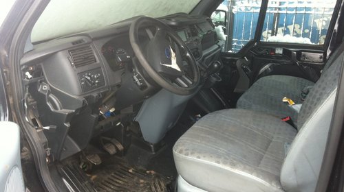 Dezmembrez Ford Transit model 2007