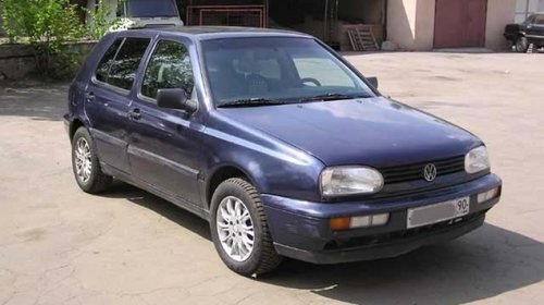 Dezmembrez golf 3 motor 1.6 benzina an 1996