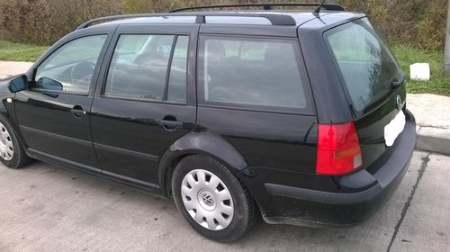 Dezmembrez golf 4 variant 1.6 SR