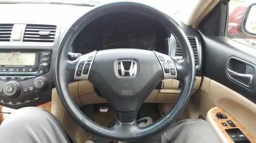 Dezmembrez Honda Accord 2.2 I-CTDI 140 CP manual 5+1