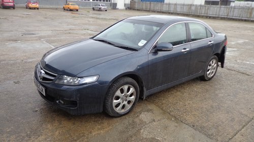 Dezmembrez Honda Accord diesel 2.2 facelift