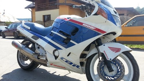 Dezmembrez Honda CBR 1000 F