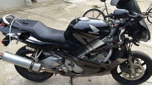 Dezmembrez HONDA CBR600, piese dezmembrare Ho