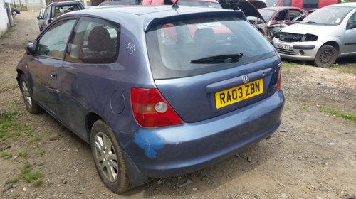 Dezmembrez Honda Civic 1.6 81kw 110cp 2003