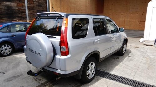 Dezmembrez Honda CR-V 2002 SUV 2.0i