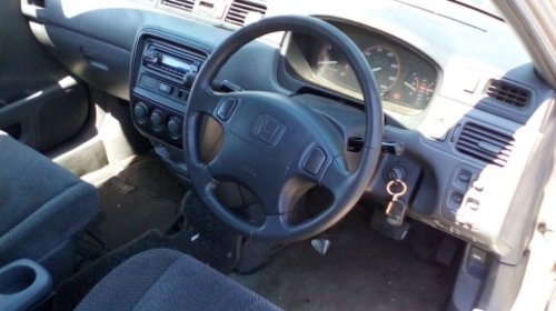 Dezmembrez Honda CR-V ,an 1998