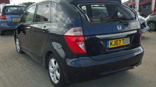 Dezmembrez Honda FR-V 2.2 diesel, cutie 6 tr manuala, an 2007