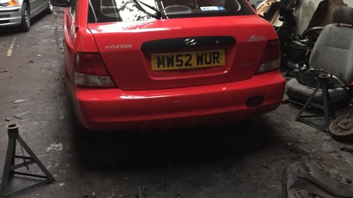 Dezmembrez Hyundai Accent 1.5 Diesel 2002