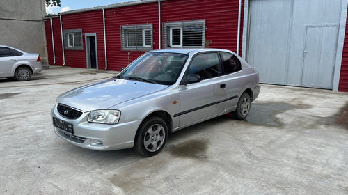 Dezmembrez Hyundai Accent 2000 coupe 1.3 benzina