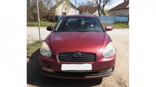 Dezmembrez Hyundai Accent 2007 1.6 benzina