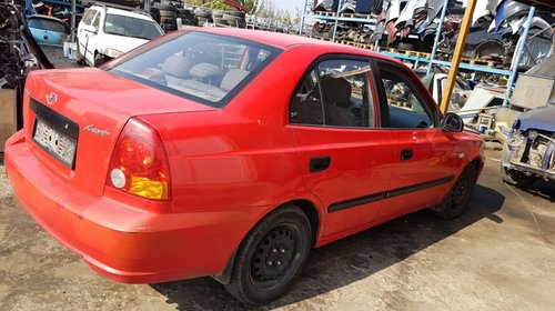 Dezmembrez hyundai accent an 2004 motor 1.3 benzina