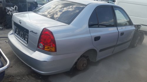 Dezmembrez Hyundai Accent, an 2005, 1.4 benzina