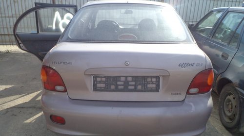 Dezmembrez Hyundai Accent an fabricatie 1996, motor 1495 cc