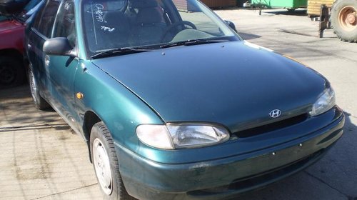 Dezmembrez Hyundai Accent din 1998, 1.3 b