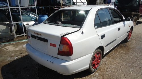 Dezmembrez Hyundai Accent din 2002, 1.3 12v