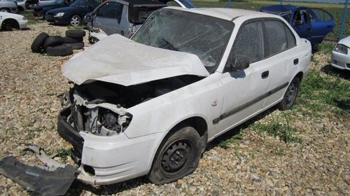 Dezmembrez Hyundai Accent din 2005, 1.5 crdi