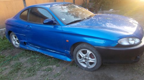 Dezmembrez hyundai coupe 1.6 16v anul 1996-2002