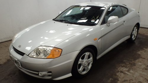 Dezmembrez hyundai coupe 1.6 an 2003