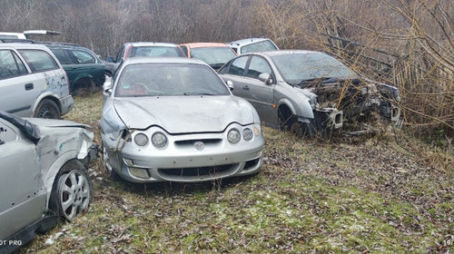 Dezmembrez Hyundai Coupe FX