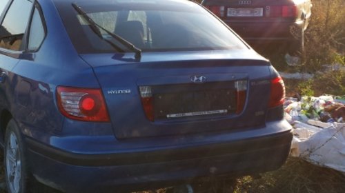 Dezmembrez hyundai elantra 2.0 crdi an 2004