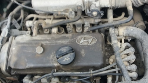 Dezmembrez Hyundai Getz, an fabricatie 2003, benzina.
