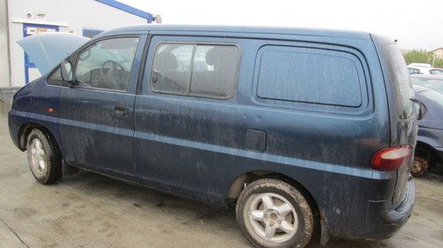 Dezmembrez hyundai h1 2.5 tci 2002