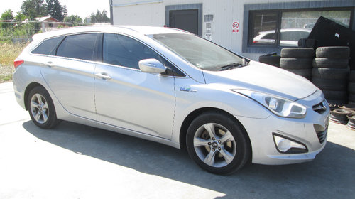 Dezmembrez Hyundai I 40 an 2015 diesel