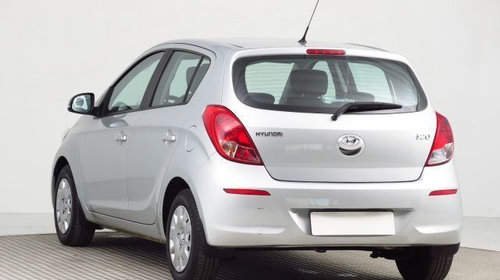 Dezmembrez Hyundai i20 an 2014 Piese originale de calitate !
