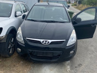 Dezmembrez hyundai I20 din 2012 motor 1.2 benzina