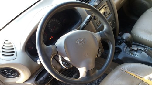 Dezmembrez Hyundai santa fe, 2,7 benzina